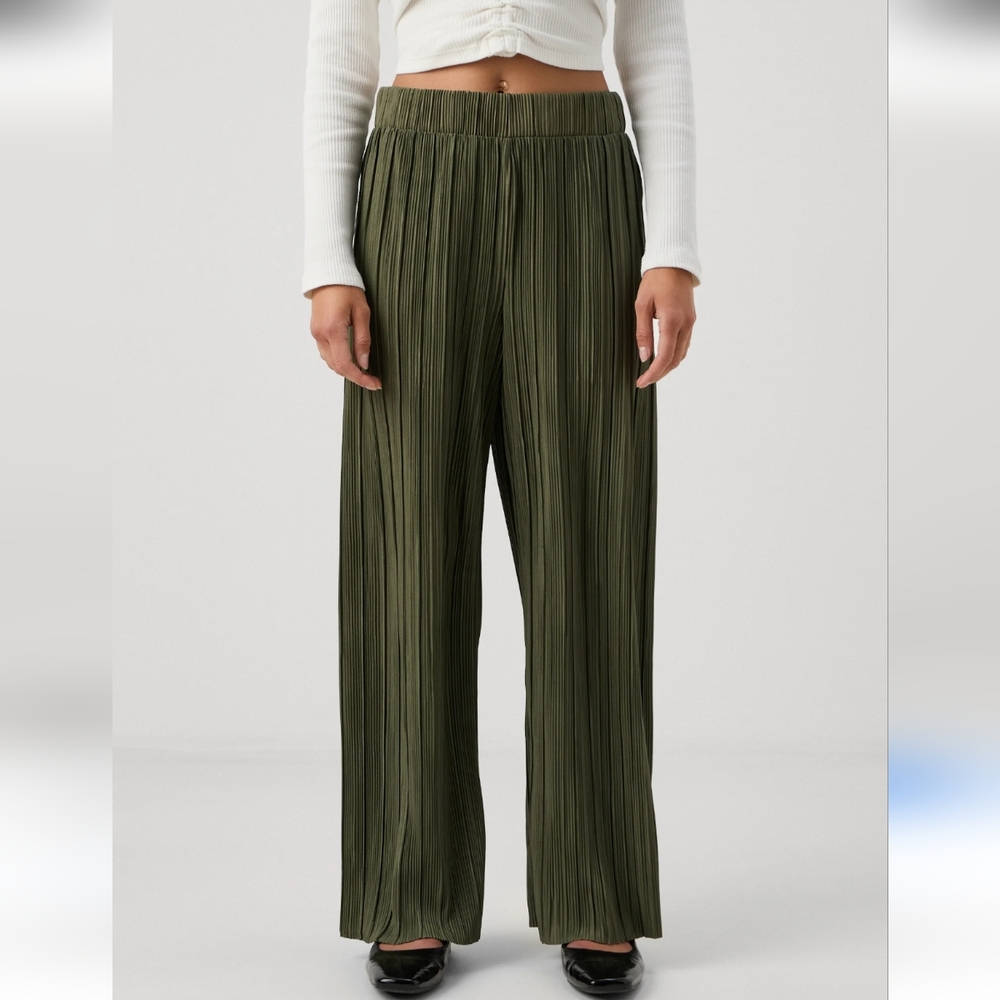 Ricki's Olive Green Pleated Satin Pull On Pants XL